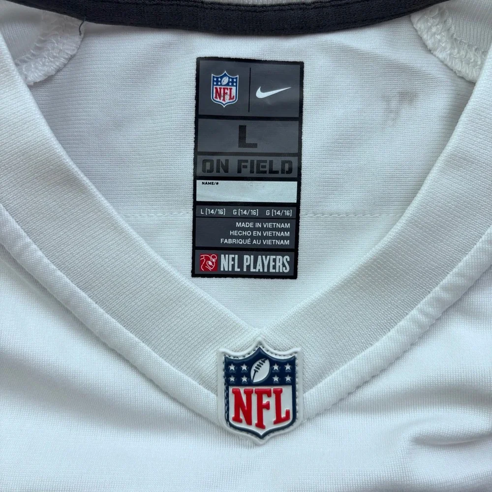 Nike Chicago Bears Khalil Mack 52 NFL Jersey Youth Large White 03/2019 PO#37651